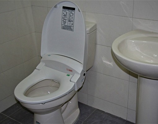 有陽台近火車站及客運轉運站步行5分鐘靜巷雅房 - 591租屋網 - Image 2