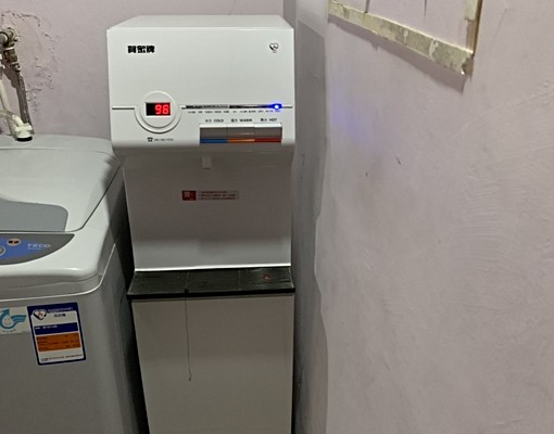 新中北路獨立洗衣機陽台大套房 - Image 3