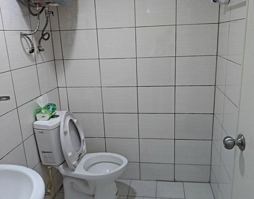 全新家具附網路有線電視 - Image 4