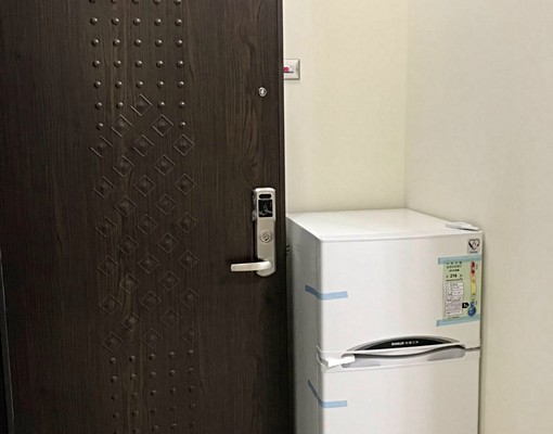 市區頂級電梯套房.獨洗獨立陽台.可租補 - Image 10