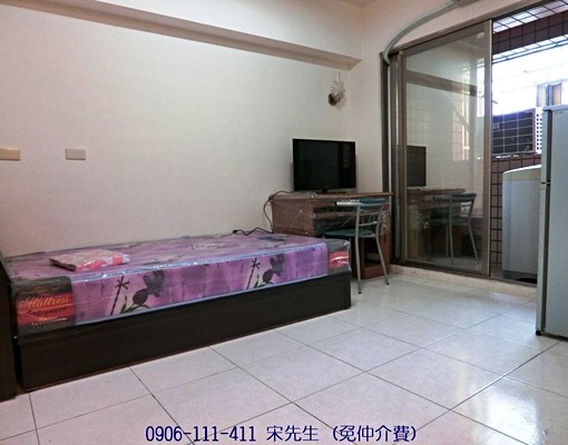 東區-近成大~獨立套房~(免仲介費) - Image 1