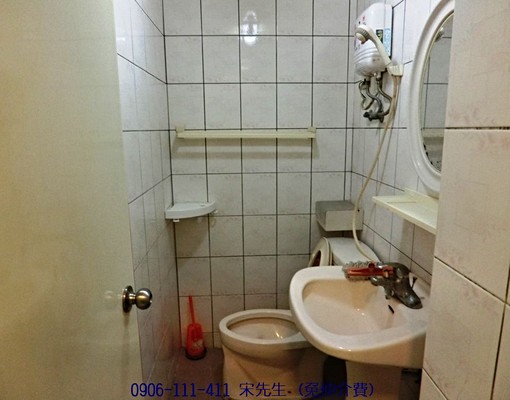 東區-近成大~獨立套房~(免仲介費) - Image 4