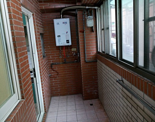 副都心稀有生活機能捷運宅 - Image 1