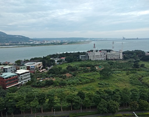 自租,可租補,5冷氣面河海全新彈簧床3個交通便利 - Image 2