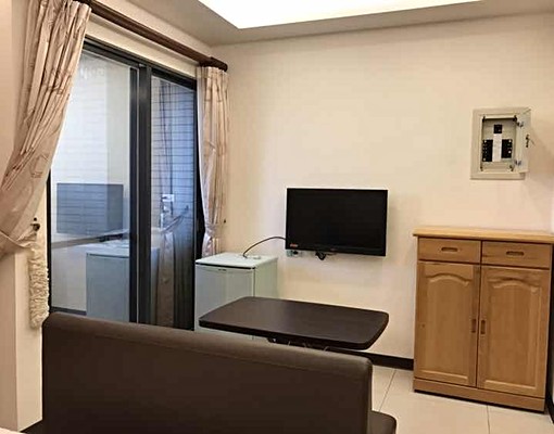 中華路二段近民生路民權路~巨城百貨旁 - Image 4