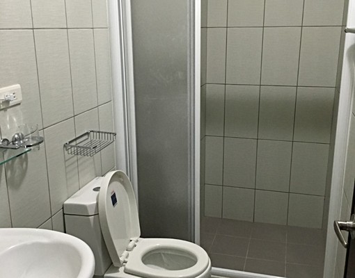 秒殺!乾淨獨立套房,勤美綠園道5分鐘路程 - Image 1