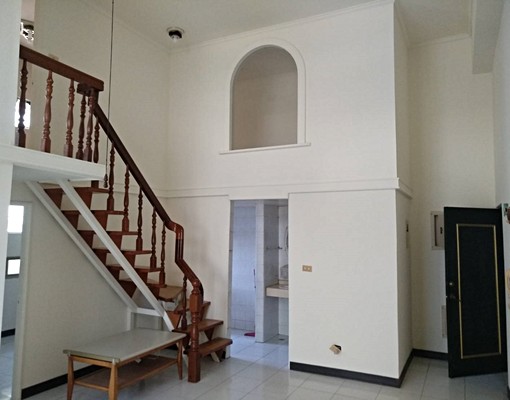 文平路明亮美景大空間5房,車好停,電梯宅(可租補) - Image 4