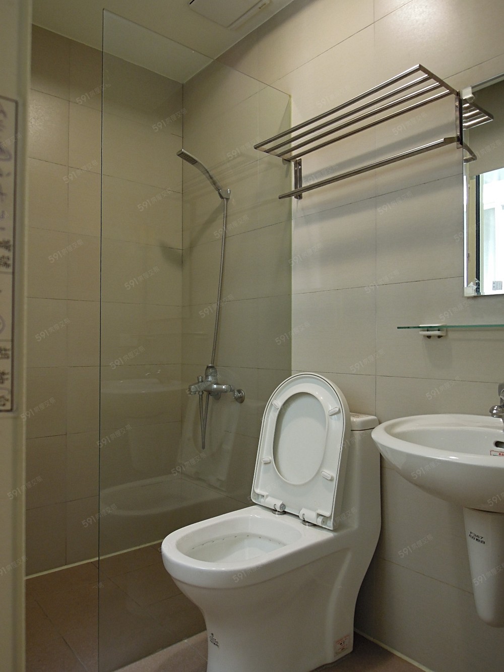 衛浴內附抽風機,電熱水器