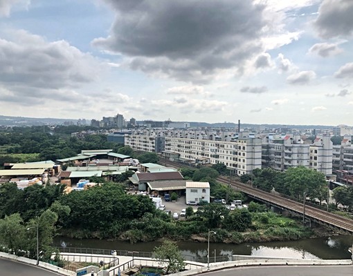 特力屋景觀三房+平面大車位 - Image 2