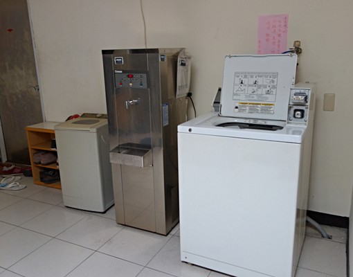 離校近!有陽台採光佳對外窗大坪數雙人套房 - Image 5