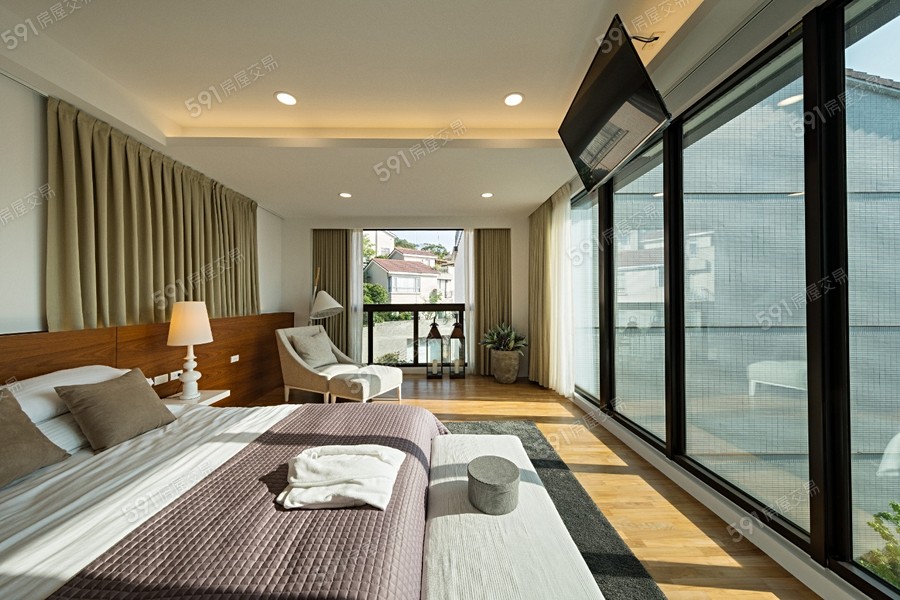 雲裡山樣/實品屋