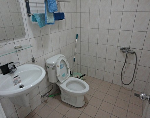 近園區便宜套房採光好,室內乾淨 - Image 6