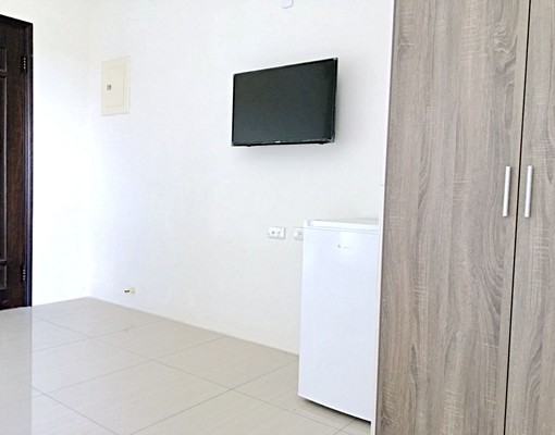 變頻冷氣採光好，個人洗衣機，近南科 - Image 3