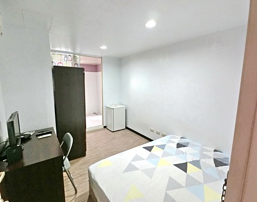 首月入住半價❤可租補❤免仲介費❤逢甲青海漢口❤室內騎樓停機車 - Image 1