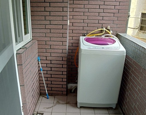 仁愛國小~電梯+有陽台~獨立洗衣機 - Image 3