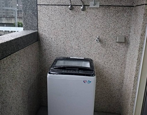 高鐵特區全新電梯大套房，採光佳，交通便利 - Image 5