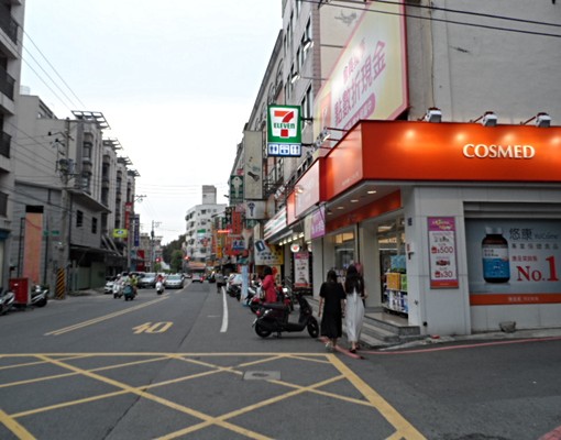 南大路近市區/園區電梯套房 - Image 9