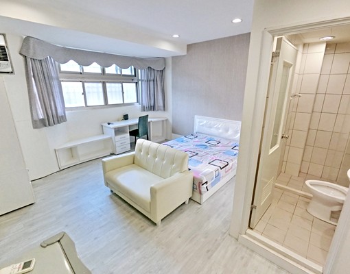 室內機車位❤勤美SOGO美術館❤沙發大套房❤有飲水機❤子母車 - 591租屋網 - Image 1