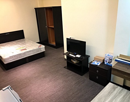 靠窗明亮大套房(可當個人工作室) - Image 6