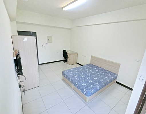 報稅入籍補助⭐可家庭⭐大空間⭐車位可租 - Image 4