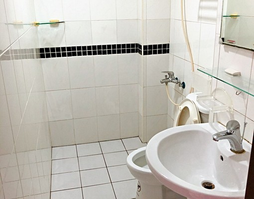 高醫熱河商圈步行約3分山東街優質電梯套房 - Image 13