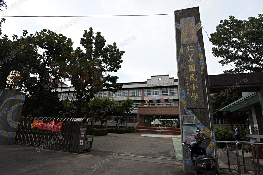 國鎮帝堡環境圖