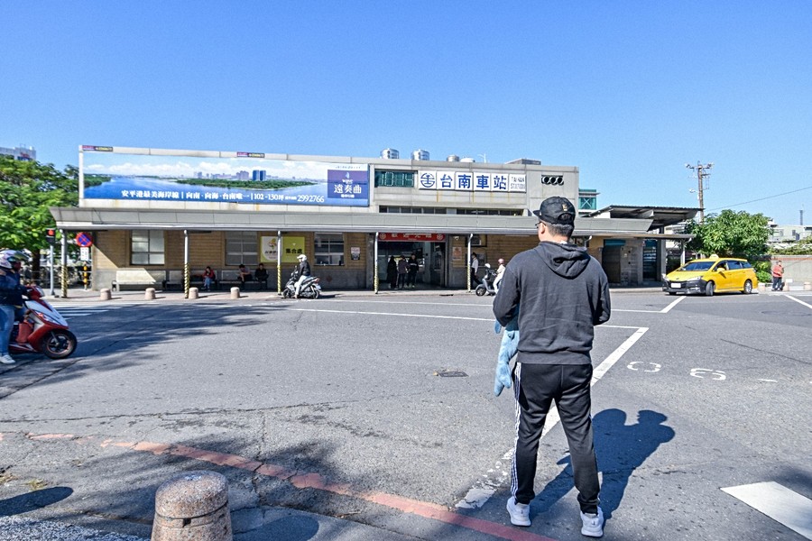 15分鐘車程內就可到台南火車站