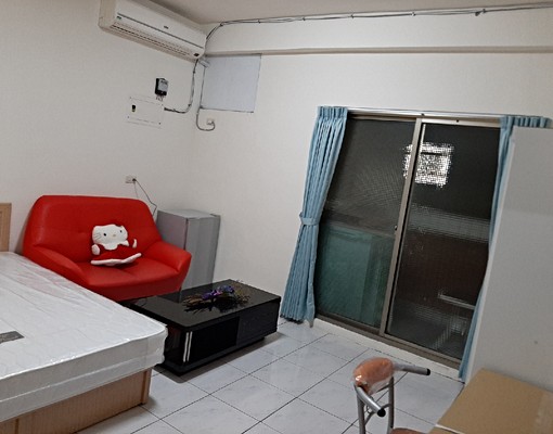 近鳥日林新高鐵超大雅房,優質家具,超大陽台獨洗獨曬可煮飯出租 - Image 3