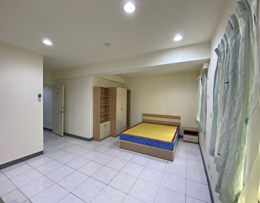 市中心生活機能佳1房1廳套房 - Image 3