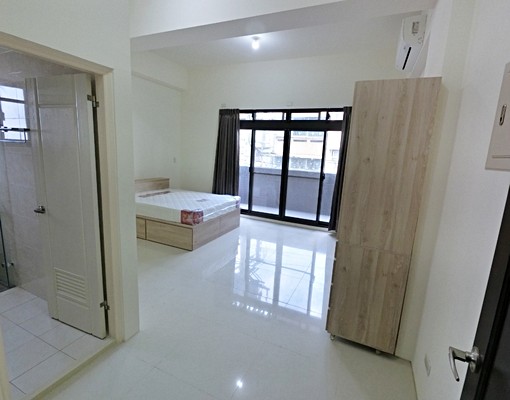 近高鐵大立光♥可租補♥大空間♥乾溼分離 - Image 2