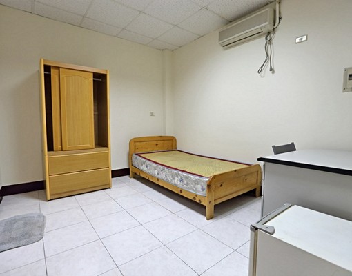 宿舍整棟/10間套房出租 - Image 3