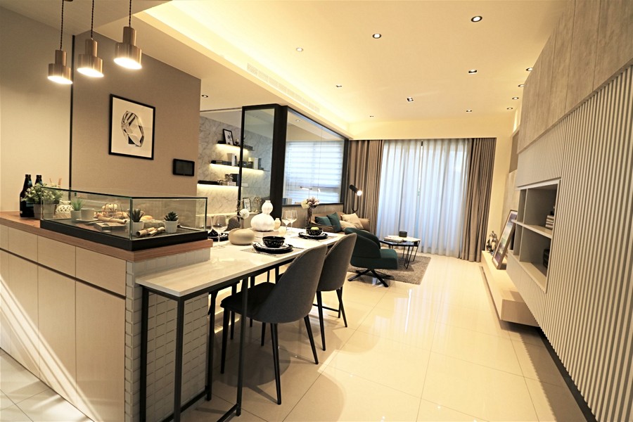 客餐廳是不是很寬敞