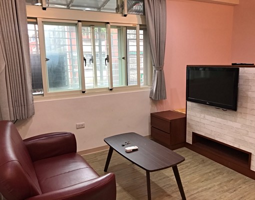 員山路優質獨立套房出租,獨立陽台,洗衣機 - Image 1