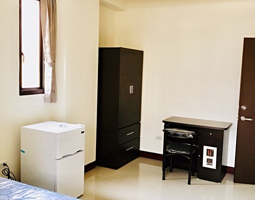 免仲全新家具全電梯大套房獨洗陽台 - Image 3