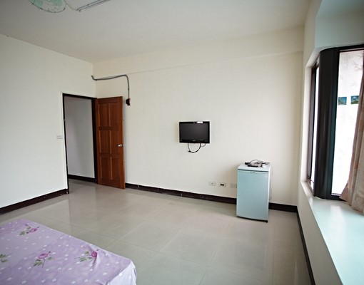 即刻入住,優質稀有大雅房,生活機能便利 - Image 3