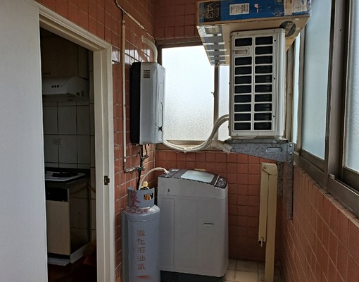 超級漂亮家具家電齊全超大一房一廳便宜出租 - Image 11