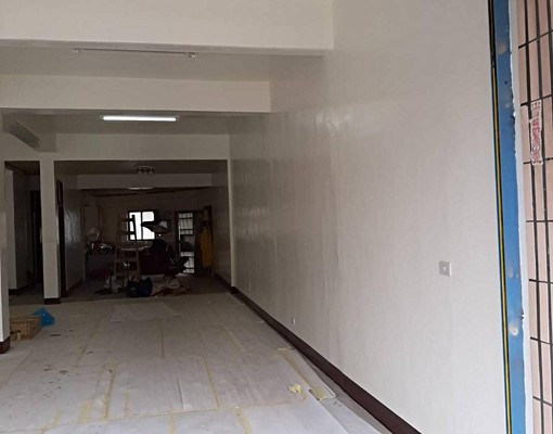 屋主自租~中華路1樓黃金店面!(已隔間)歡迎各行業洽談. - Image 2