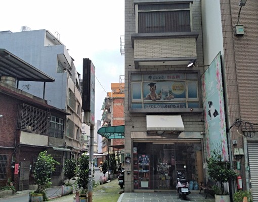 電梯套房有網路第四台有免費公用洗衣間陽台 - Image 9