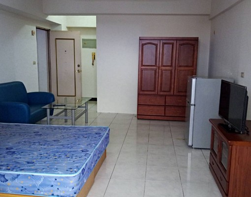 地處黃金地段，完善居住機能，良好生活品質 - Image 1