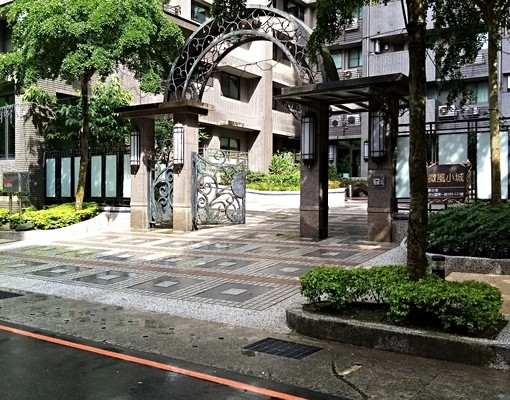 可租補可開伙電@2元汐止世貿五堵高速路防火設備 - Image 1