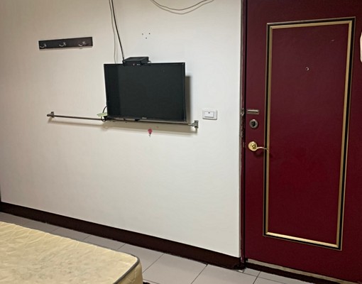 弘揚路（含專用室內機車位）套房出租 - Image 10