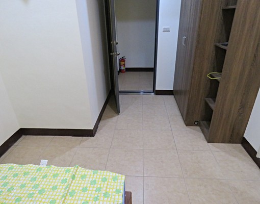 中正公園~近車站~全新完工套房 - Image 4