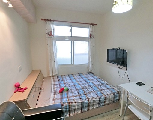 可租補❤逢甲僑光❤大陽台獨洗曬❤沙發大套房 - Image 4