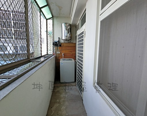 可租補❤逢甲僑光❤大陽台獨洗曬❤沙發大套房 - Image 15