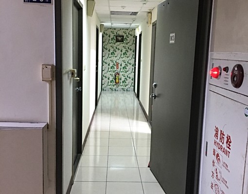 稀有朝南24H保全汽車好停電梯景觀佳免費洗衣 - Image 1