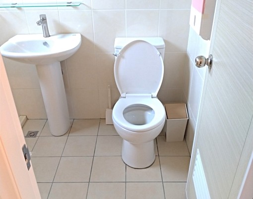 中山國小站旁~平面套房.採光~屋況佳! - Image 4