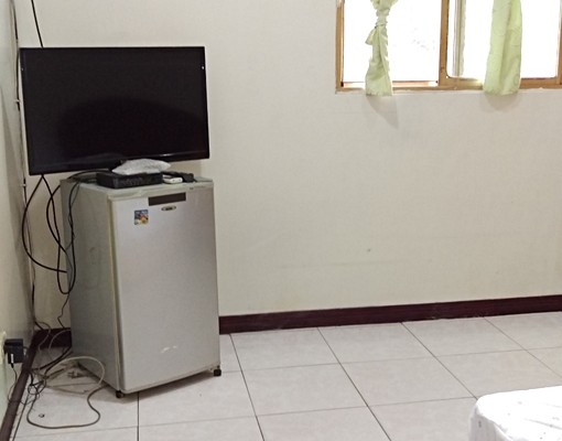 免费永福街4樓2電梯套9坪1萬2三和國中捷 - Image 1