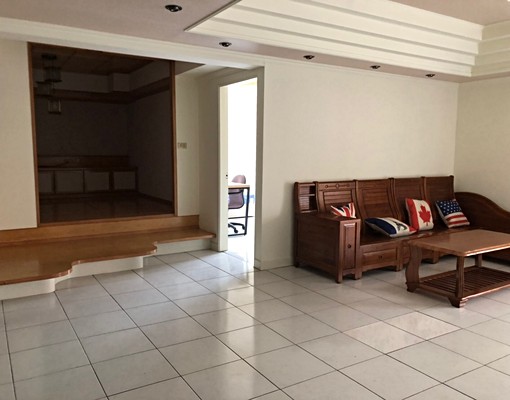 北新路超大坪數電梯美寓,可租補 - Image 1