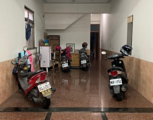 麻豆區獨立套房出租(近夜市,生活機能便) - Image 9