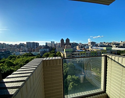 長庚A8捷運鳳凰匯高樓景觀裝潢美3房車 - Image 1